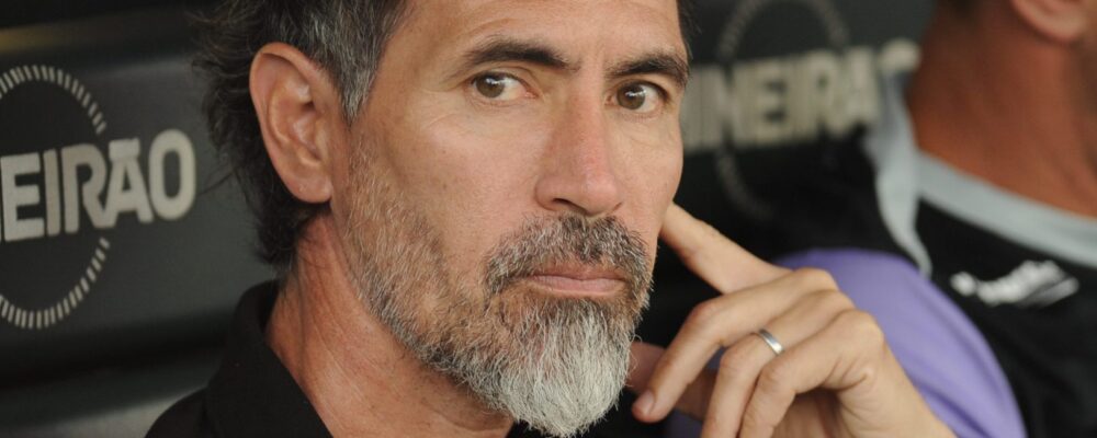 Domínguez não poupa palavras após vice do Atlético: ‘Quem não corre não vai jogar’