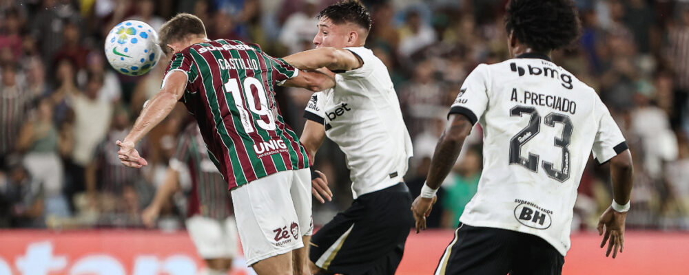 Domínguez sai em defesa de Ivan Román, que falhou em derrota do Atlético: ‘Houve erros antes’