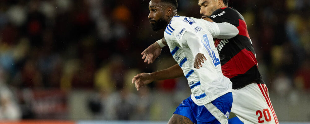 Dublador revela recusa de Gerson, do Cruzeiro, à camisa do Flamengo: ‘Não dá, irmão’