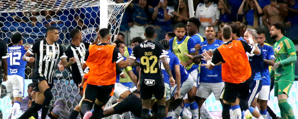 Dudu pede desculpas por pancadaria entre Cruzeiro e Atlético: ‘Cenas lamentáveis’