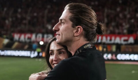 Esposa de Filipe Luís revela mágoa com demissão de técnico do Flamengo: ‘Injustiça’