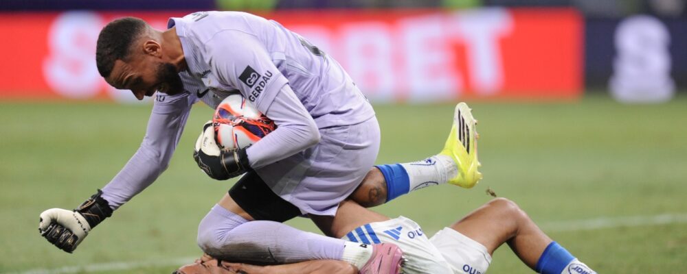 Everson se manifesta sobre briga em Cruzeiro x Atlético: ‘Nada justifica’