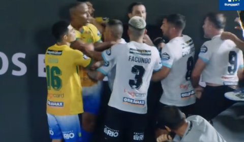 Ex-São Paulo e Atlético, Richarlyson dá socos em argentino em jogo de showbol