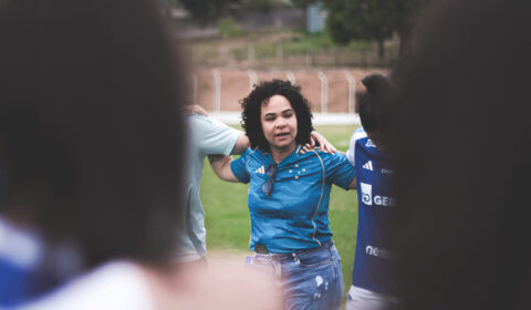 Ex-diretora do Cruzeiro nega acusação de racismo após GreNal