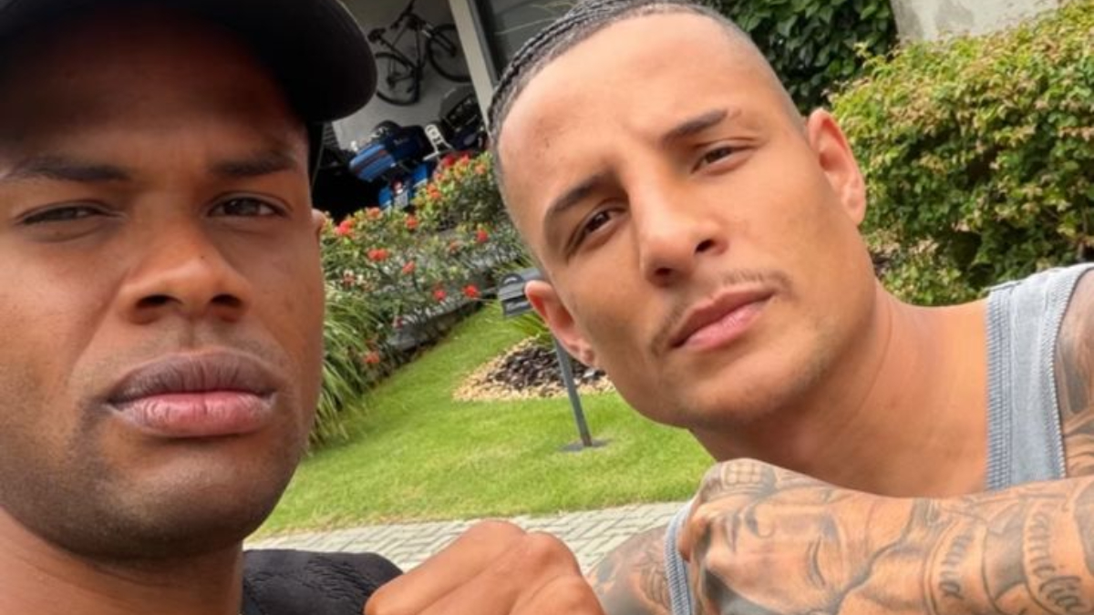 Ex-jogadores do Atlético, Júnior Santos e Arana se reencontram: ‘Meu faixa’