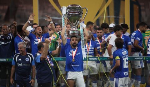 Fabrício Bruno exalta figura central no título do Cruzeiro: ‘É o cara que mais trabalha’