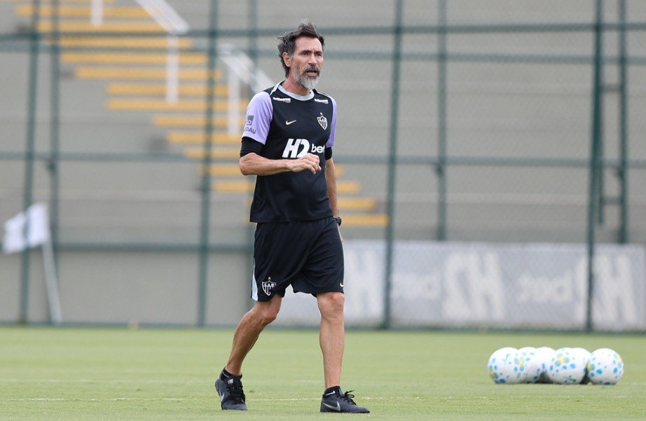 Fael detalha maratona do Atlético e aponta foco de Domínguez: ‘Recuperar quem sabe’