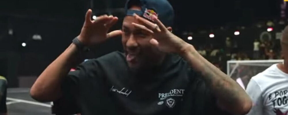 Fora da Seleção, Neymar faz gol de pênalti na Kings League