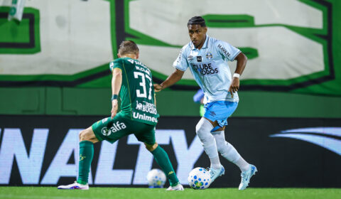 Grêmio busca empate com Chapecoense em duelo pelo Campeonato Brasileiro