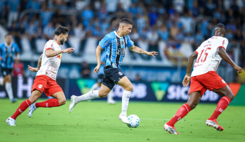 Grêmio leva golaço de meia e empata com o Bragantino no Brasileiro