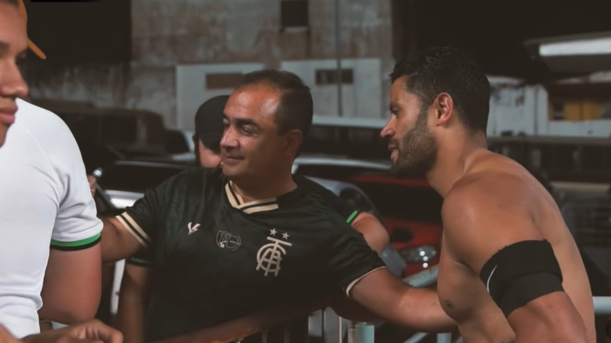 Hulk foi tietado por torcedores do América (foto: Reprodução/GaloTV)