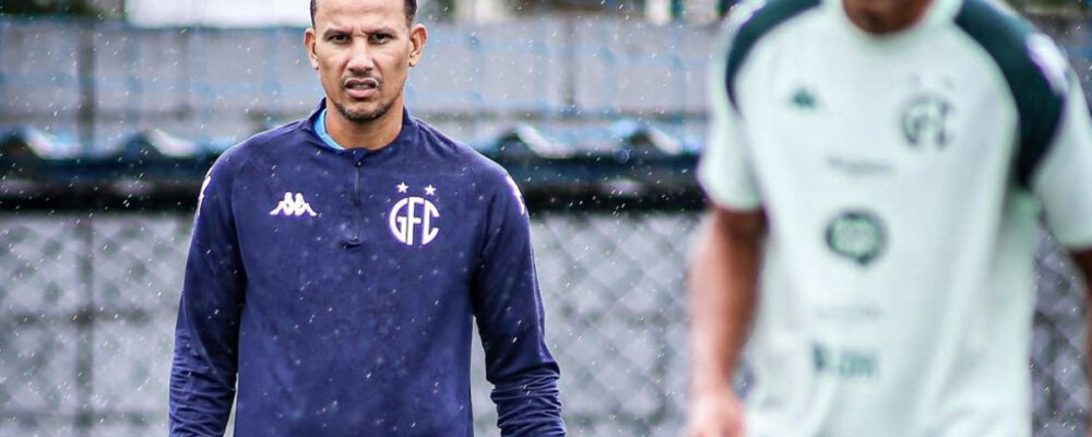 Ídolo do Cruzeiro, Henrique assume cargo em clube da Série C