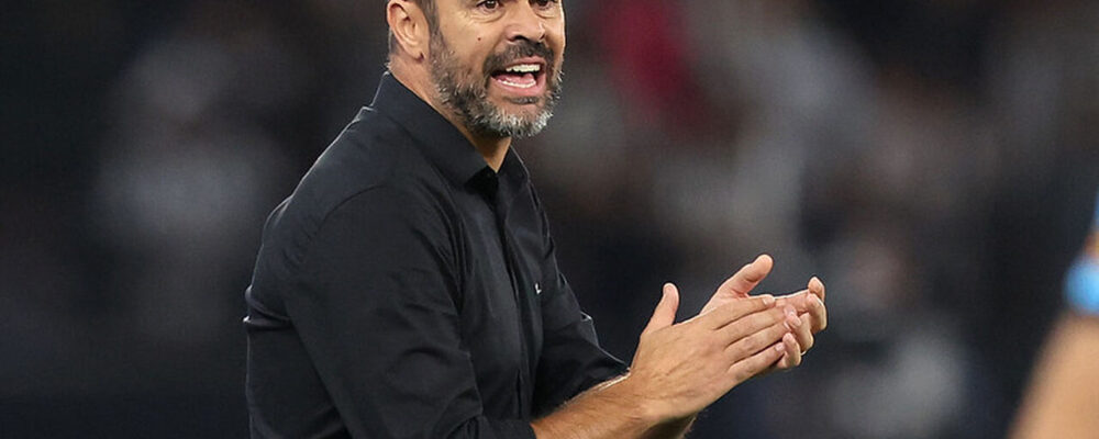 Veja qual é o provável jogo de estreia de Artur Jorge no Cruzeiro