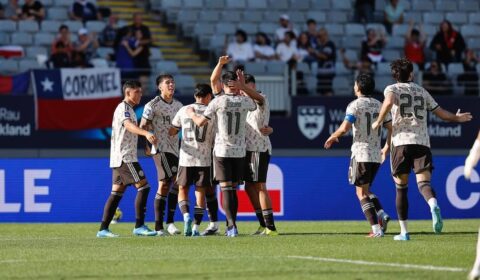 Jogador do Atlético é substituído, e técnico de seleção enfrenta ira da torcida: ‘Imprestável’