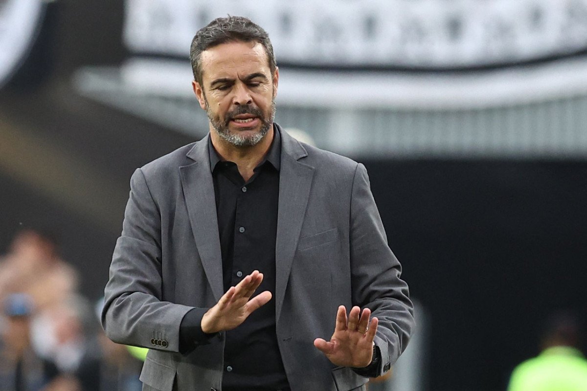 Jornalista questiona escolha do Cruzeiro por Artur Jorge: ‘Português meia-boca’