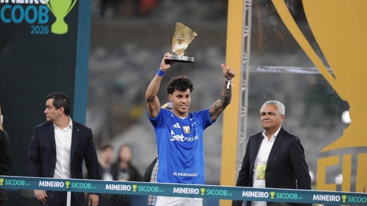 Kaio Jorge, do Cruzeiro, provoca jogador do Atlético: ‘Calma, meu garoto’