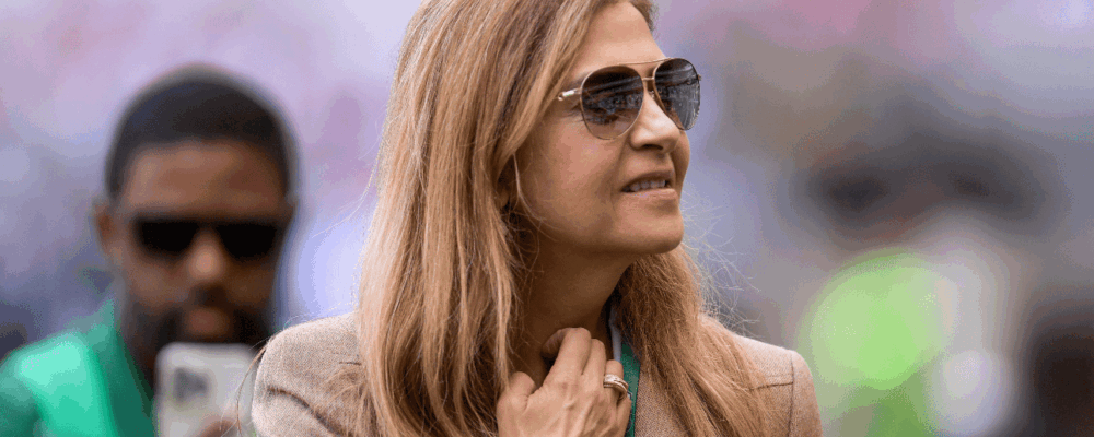 Leila Pereira parabeniza a si mesma após classificação do Palmeiras