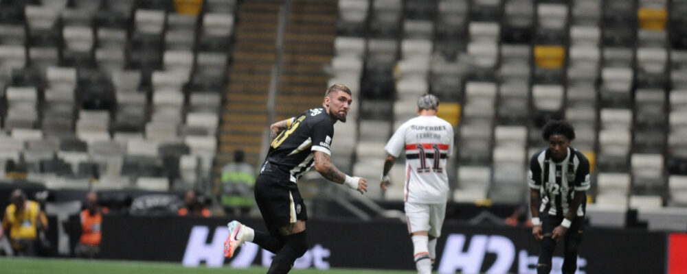 Lyanco desabafa e detalha processo de recuperação no Atlético: ‘Dias difíceis’