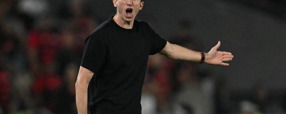 Nome de Filipe Luís agrada Cruzeiro para lugar de Tite, mas missão não é simples