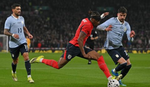 Palmeiras pede indenização da Fifa por lesão de Piquerez em amistoso; entenda