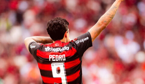 Pedro está próximo de superar ídolo e liderar artilharia do Flamengo no século 21