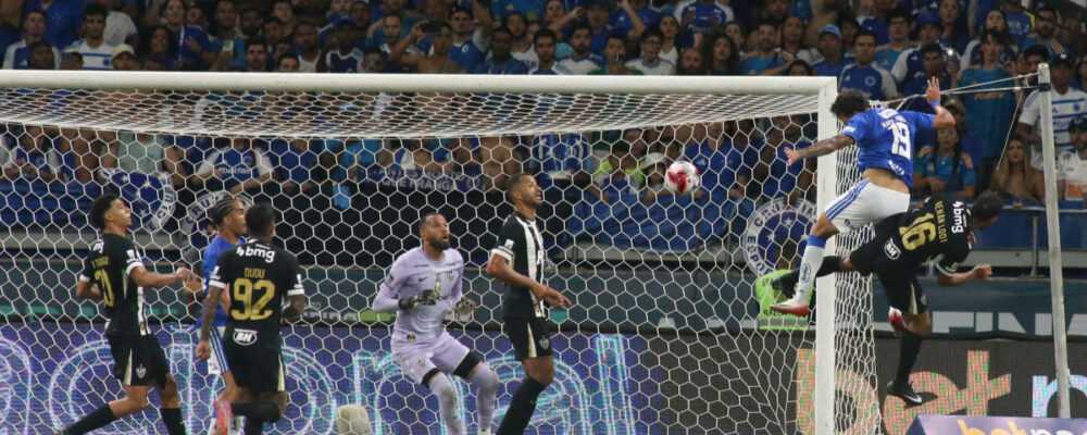 Percepção de Tite resulta em gol do Cruzeiro sobre o Atlético