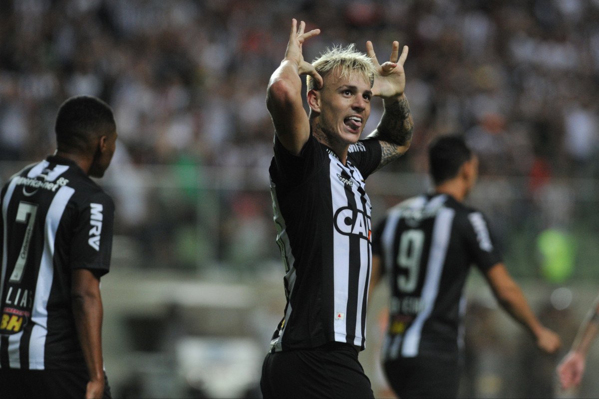 Perto do Cruzeiro, Artur Jorge tem ex-Atlético como destaque do time no Catar