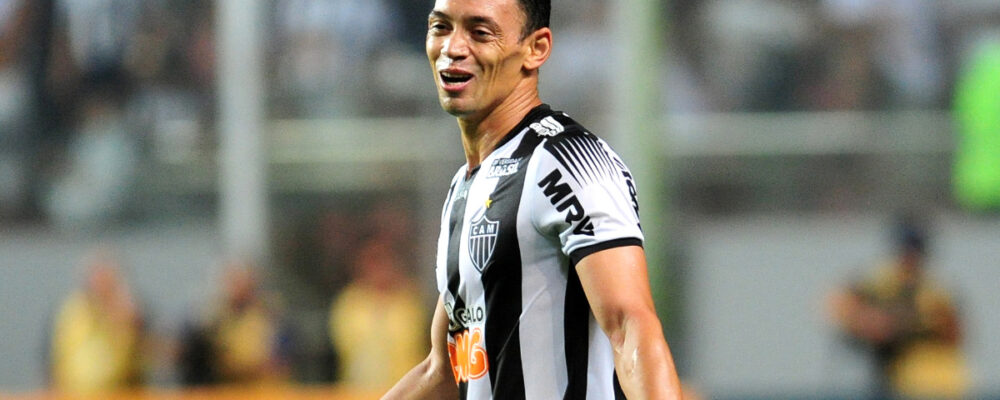Por onde anda Ricardo Oliveira, ex-atacante de Atlético e Santos?