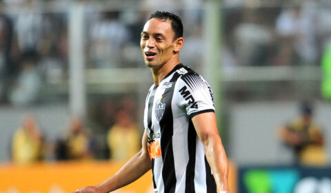 Por onde anda Ricardo Oliveira, ex-atacante de Atlético e Santos?