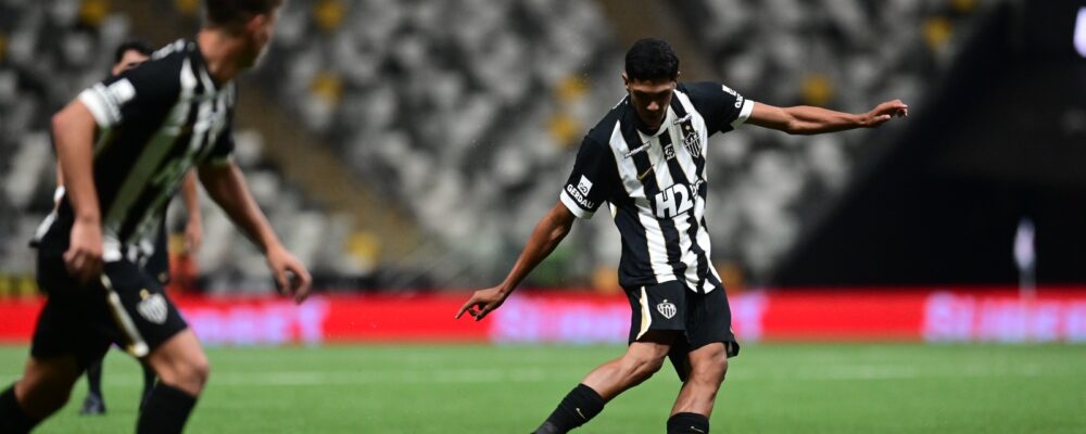 Promessa sofre grave lesão e vira desfalque no Atlético