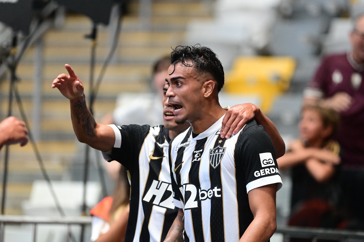 Reinier comemora o primeiro gol com a camisa do Atlético, diante do Betim (foto: Leandro Couri/EM/D.A. Press)