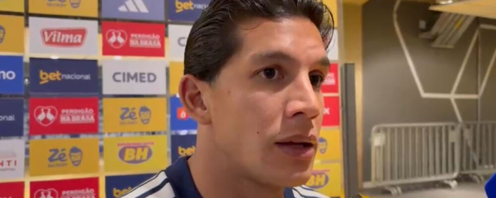 Romero brinca com números ofensivos no Cruzeiro: ‘Se o Pereira cansar, jogo de 10’