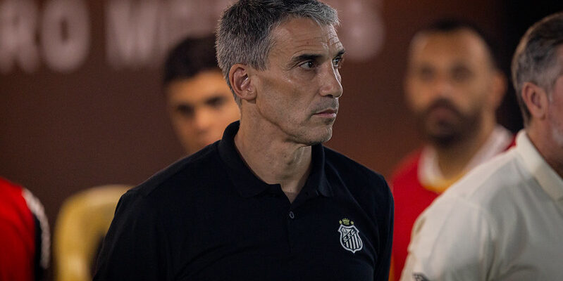 Santos demite técnico Juan Pablo Vojvoda após derrota para o Inter