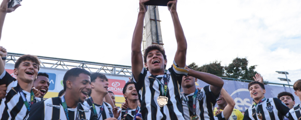 Sub-16 do Atlético é campeão invicto e conquista tricampeonato consecutivo