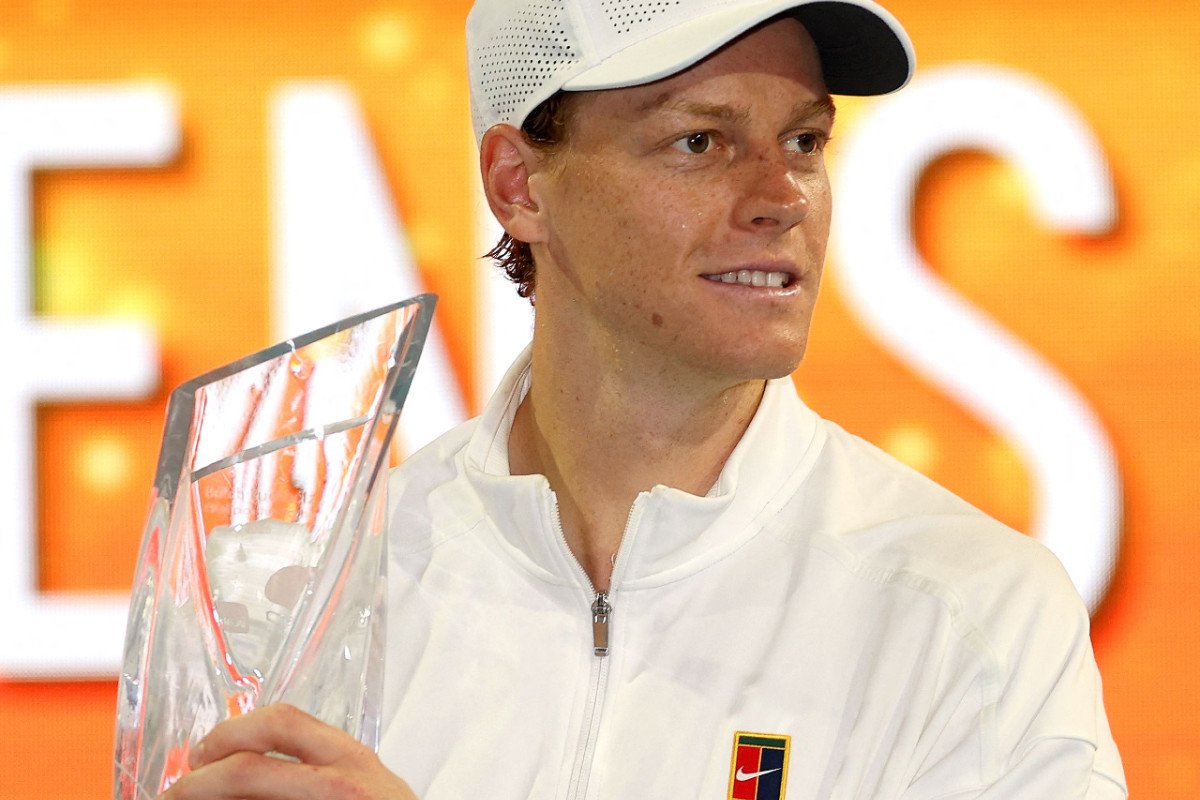 Tênis: campeão do Masters 1000 de Miami é tietado por ídolo do Atlético