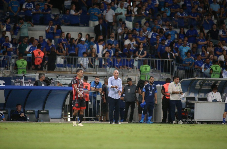 Tite, técnico do Cruzeiro (foto: Edésio Ferreira/EM D.A Press)