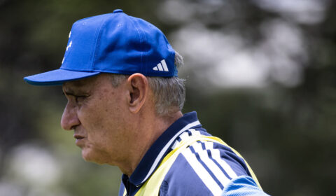 Tite planeja sequência no trabalho: ‘Mineiro é pouco para a história do Cruzeiro’