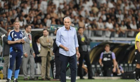 Tite sugere caipirinha, jantar e namoro em comemoração do título do Cruzeiro