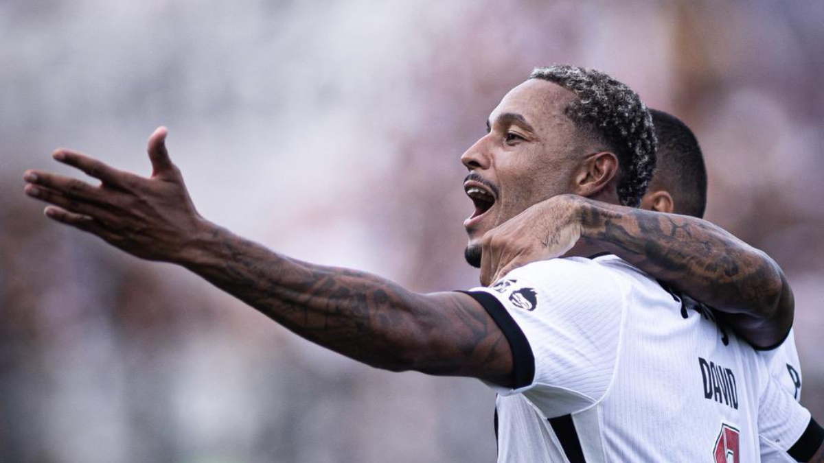 Vasco vence o Grêmio e mantém invencibilidade com Renato Gaúcho