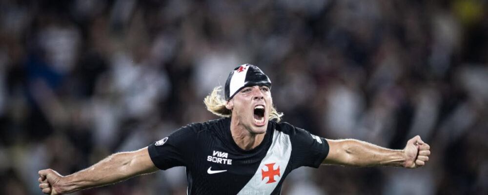 Vasco vira sobre Fluminense de forma emocionante e segue invicto com Renato