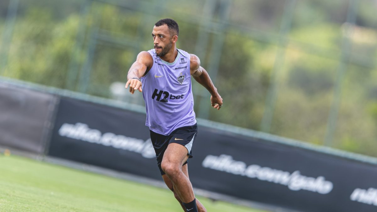 Vitor Hugo é liberado pelo DM do Atlético