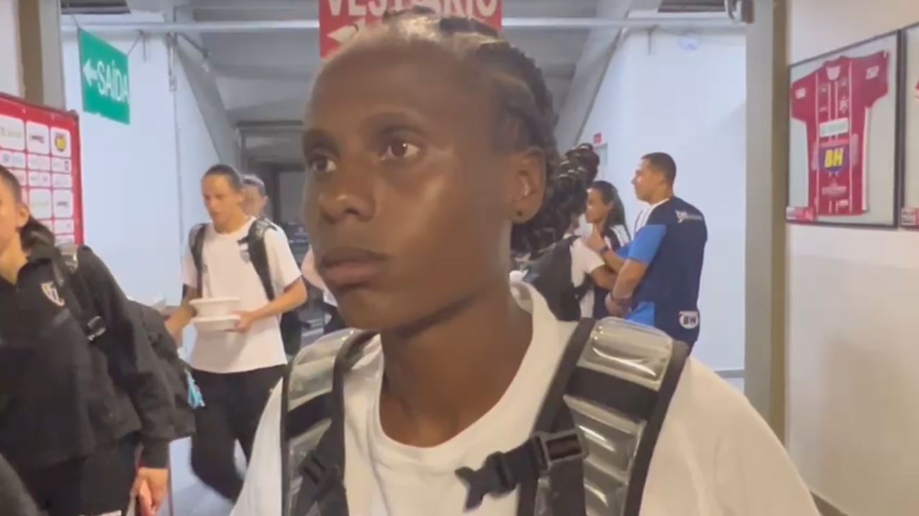 Zagueira do Atlético cita erros em derrota para o Cruzeiro e manda recado para torcida