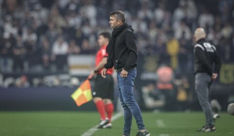 Imprensa argentina se rende ao trabalho de ex-técnico do Atlético: ‘Versão mais completa’