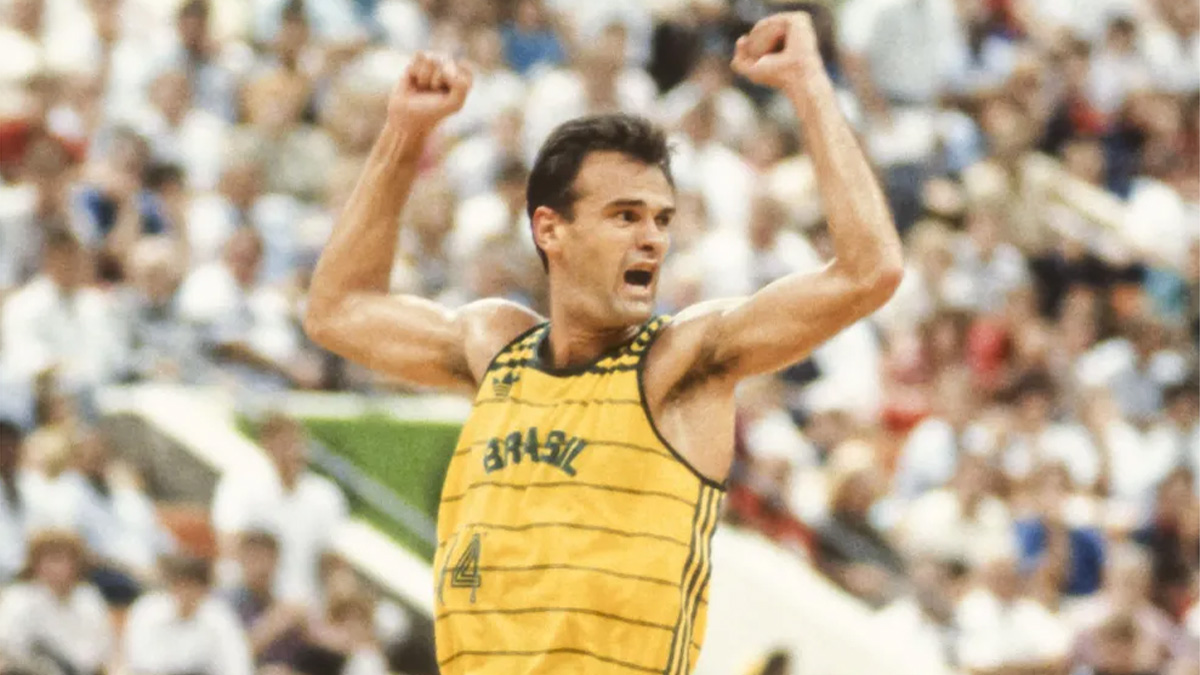 Oscar Schmidt em ação pelo Brasil na final contra os EUA no Pan de 1987 - (foto: David Madison/Getty Images)