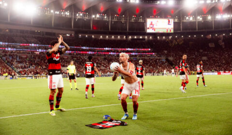 Arrascaeta iguala Evaristo de Macedo e ganha posições na artilharia do Flamengo