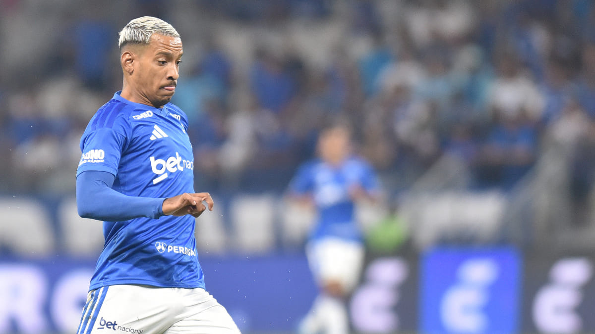 Artur Jorge sugere alternativas para Cruzeiro sem Matheus Pereira