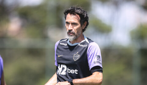 As opções de Domínguez para a escalação do Atlético contra o Juventud