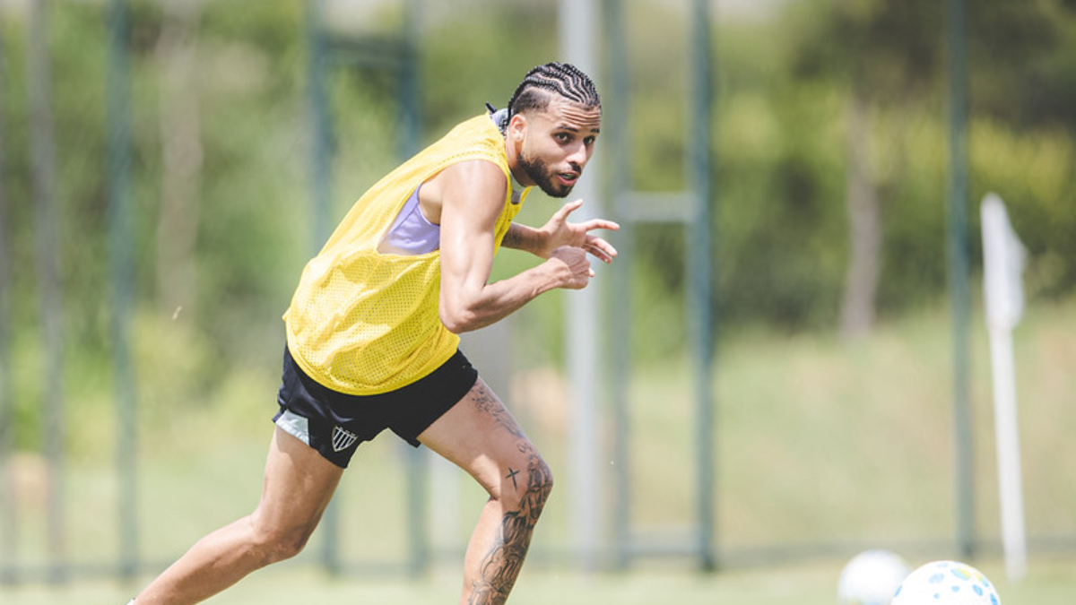 Atlético: Domínguez responde o que falta para retorno de Alexsander