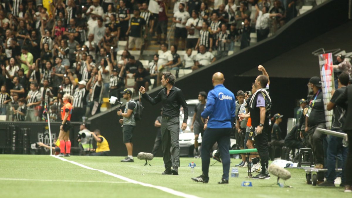 Atlético: Domínguez se diz ‘injusto’ com atletas e dá pistas da escalação na Sul-Americana