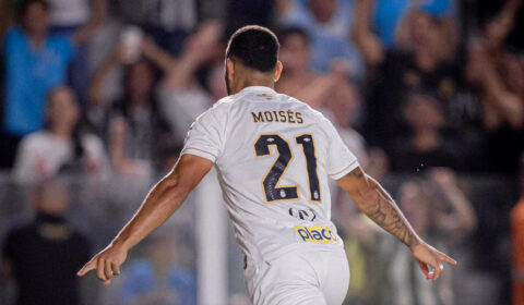 Atlético abusa de erros, perde para o Santos e freia bom momento no Brasileiro